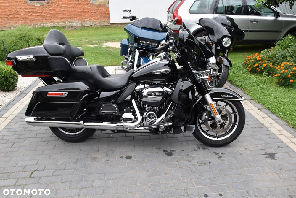 Harley-Davidson FLHTCU Ultra - 2