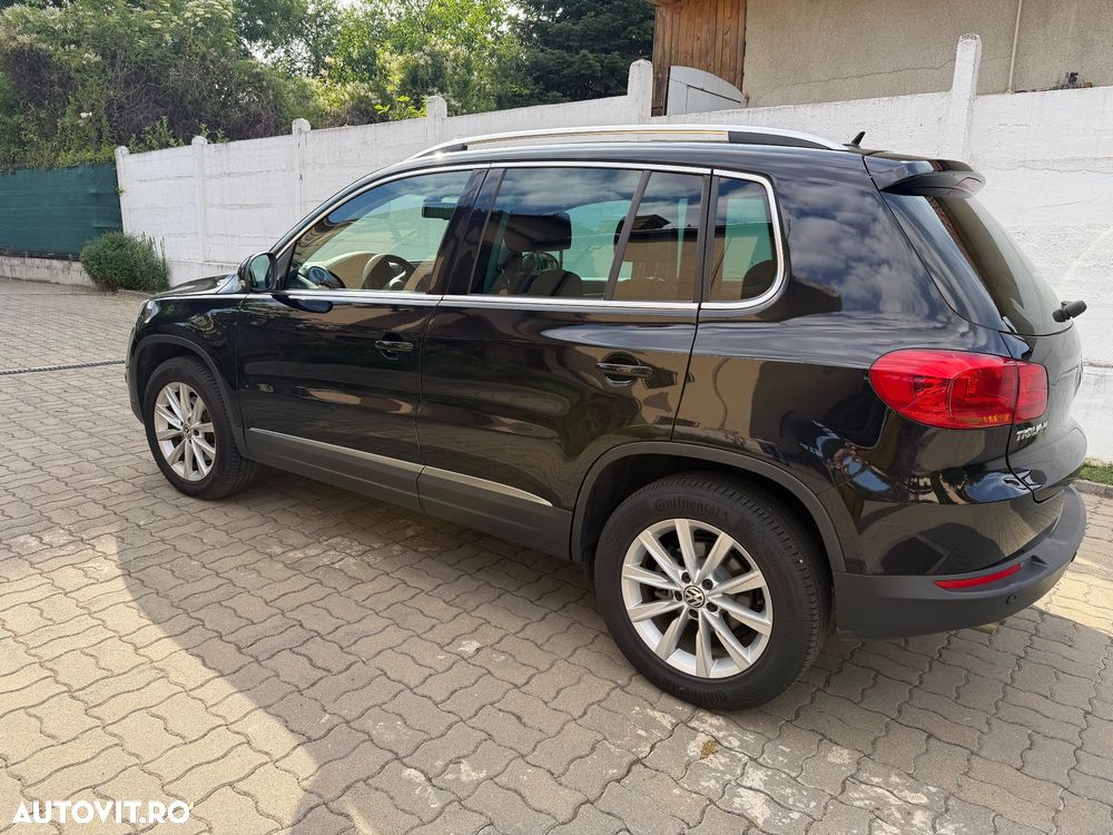 Volkswagen Tiguan 2.0 TDI 4Motion DSG Sport & Style - 6