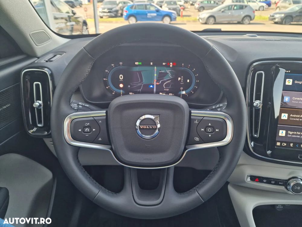 Volvo XC 40 B4 AT FWD MHEV Ultimate Dark - 17