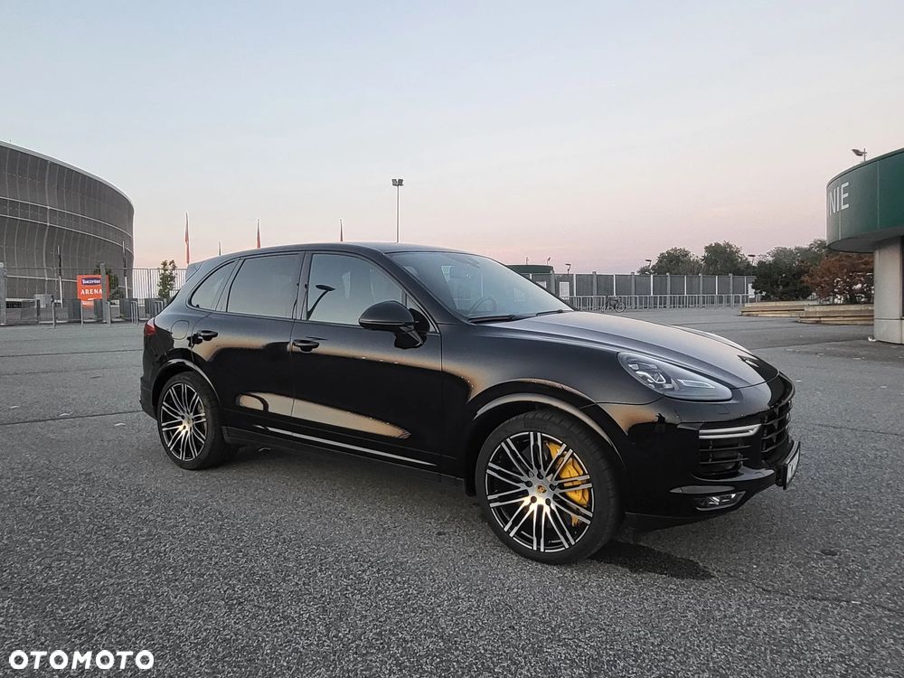 Porsche Cayenne Turbo S Tiptronic S - 10