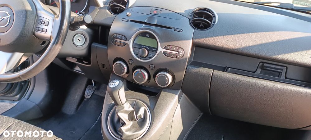 Mazda 2 - 7