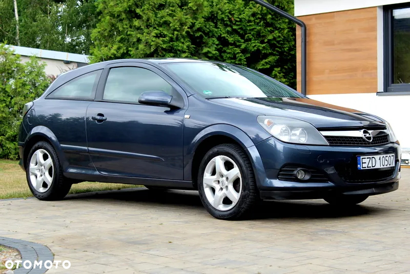 Opel Astra GTC 1.6 Edition 111 Jahre - 15