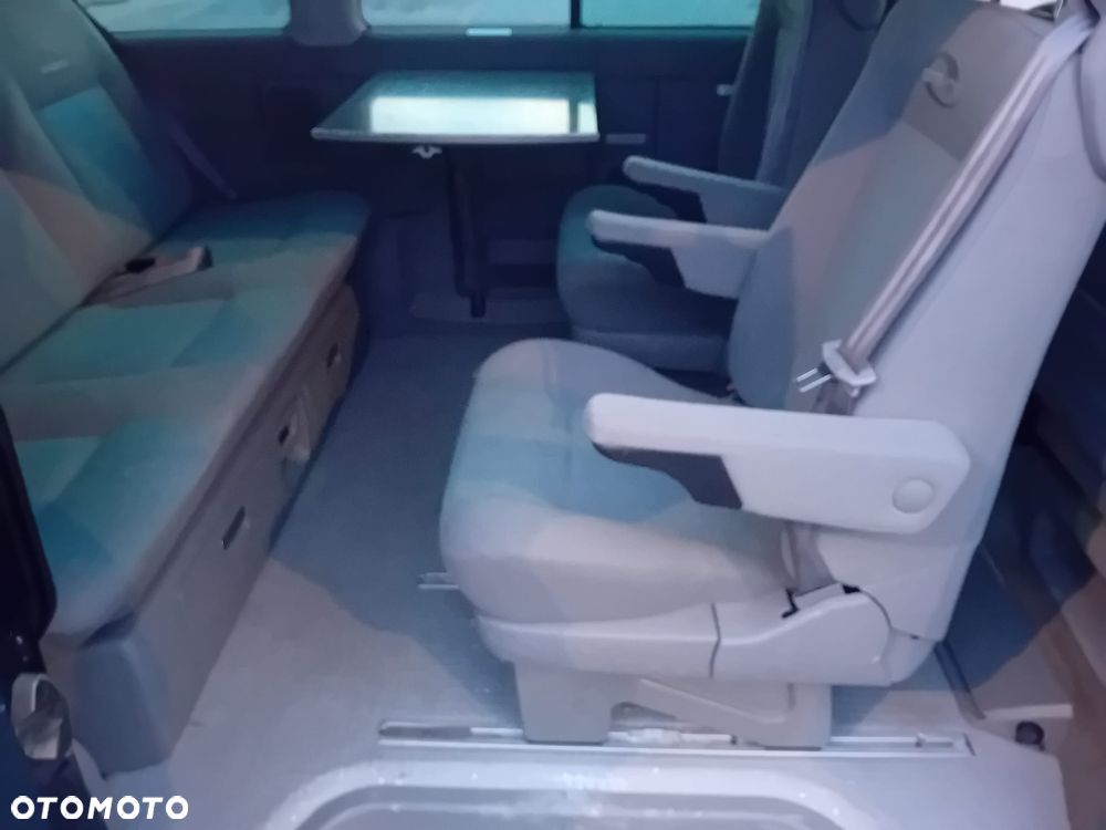 Volkswagen Multivan - 7