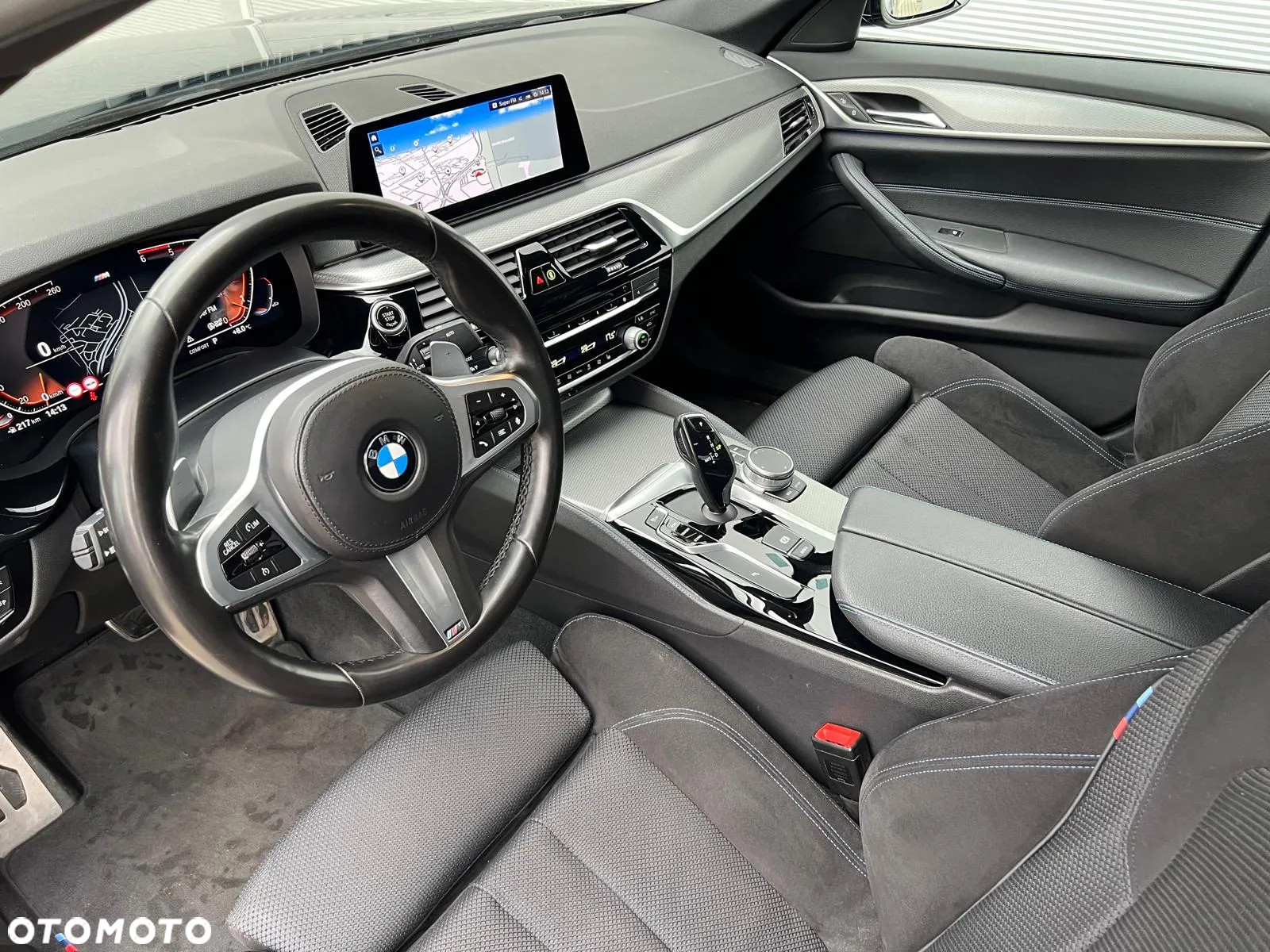 BMW Seria 5 520d xDrive M Sport sport - 17