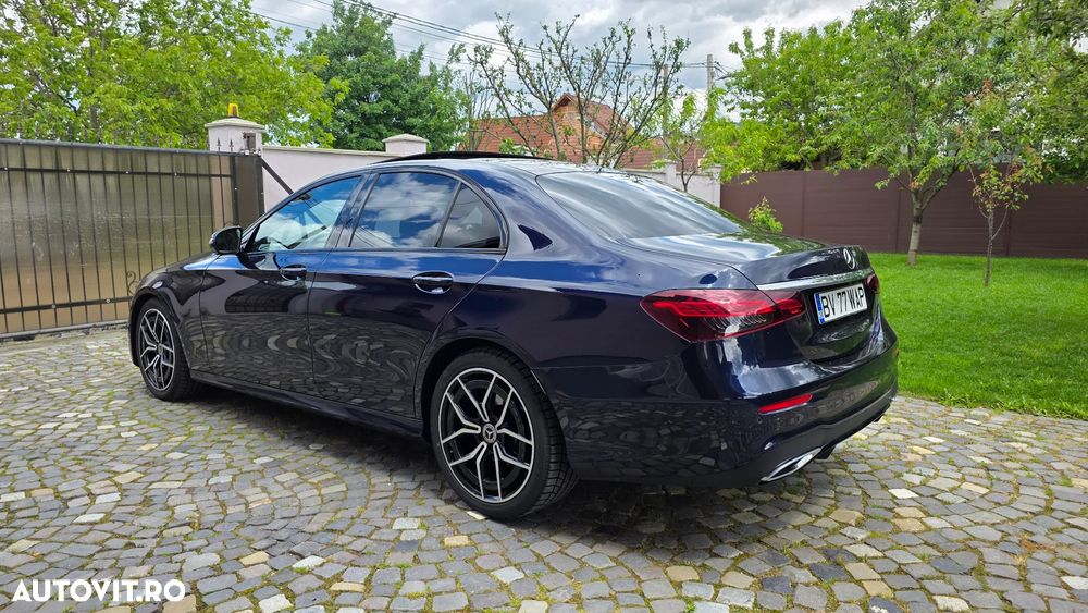 Mercedes-Benz E 220 d 4MATIC Aut. - 12