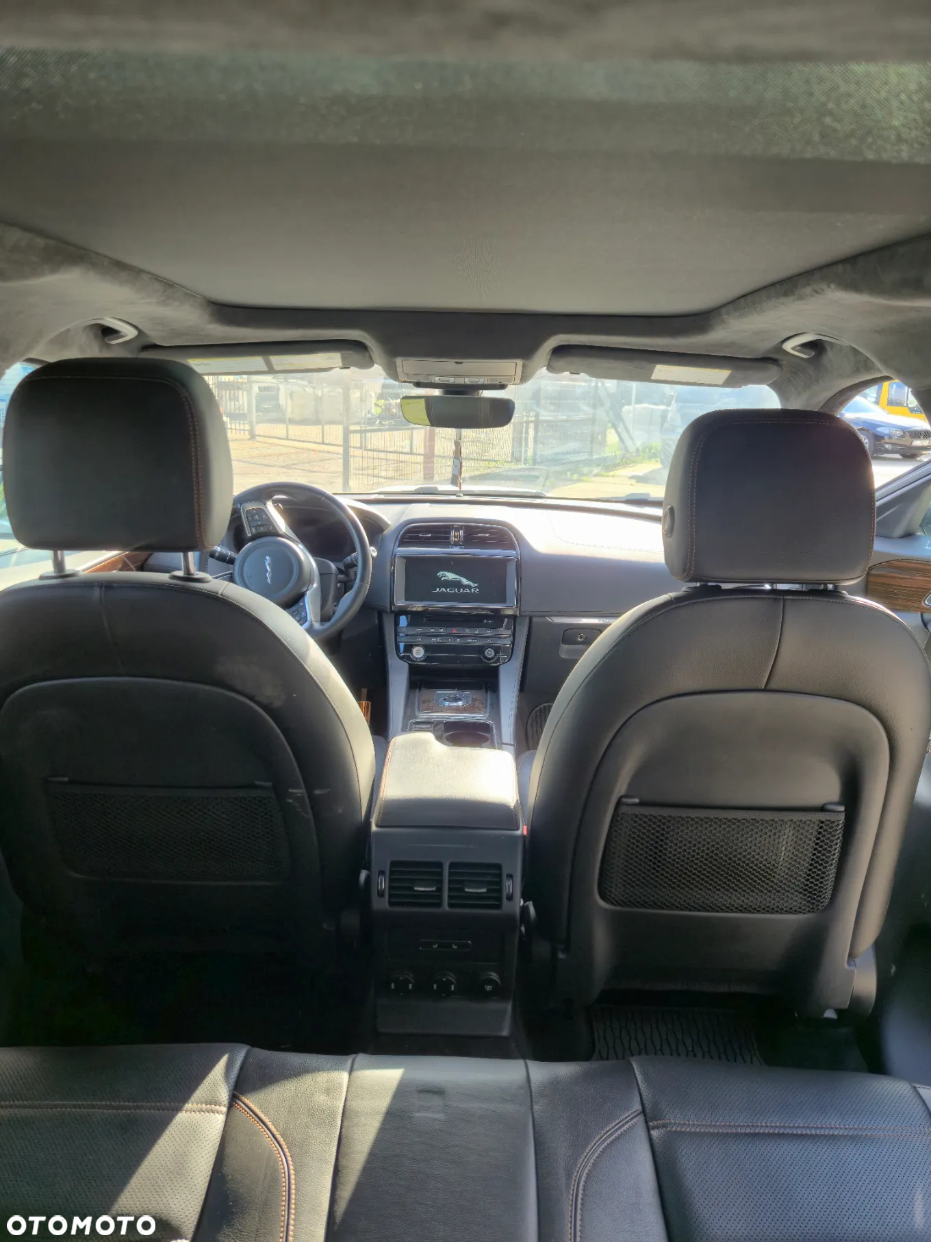 Jaguar F-Pace 2.0 i4P AWD Prestige - 13