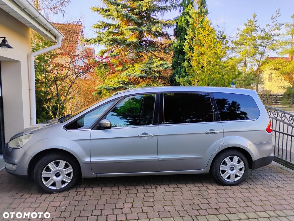 Ford Galaxy - 1