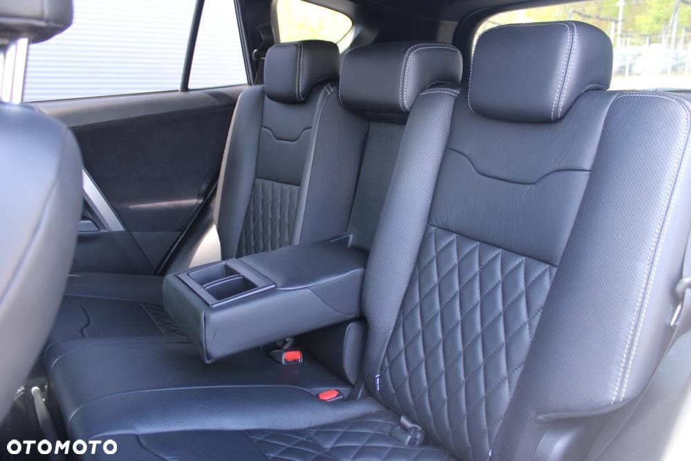 Toyota RAV4 - 12
