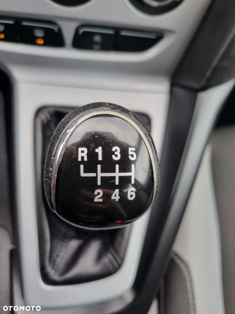 Ford Focus 1.6 TDCi DPF Champions Edition - 23
