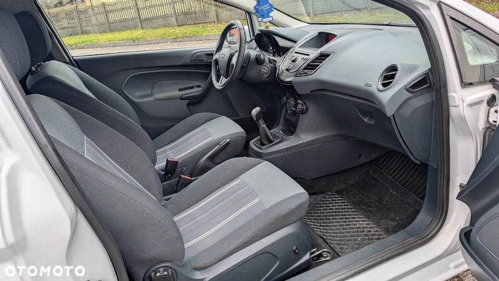 Ford Fiesta 1.4 TDCi Ambiente - 9