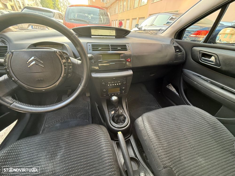Citroën C4 1.6 HDi 110 VTR Pack - 8