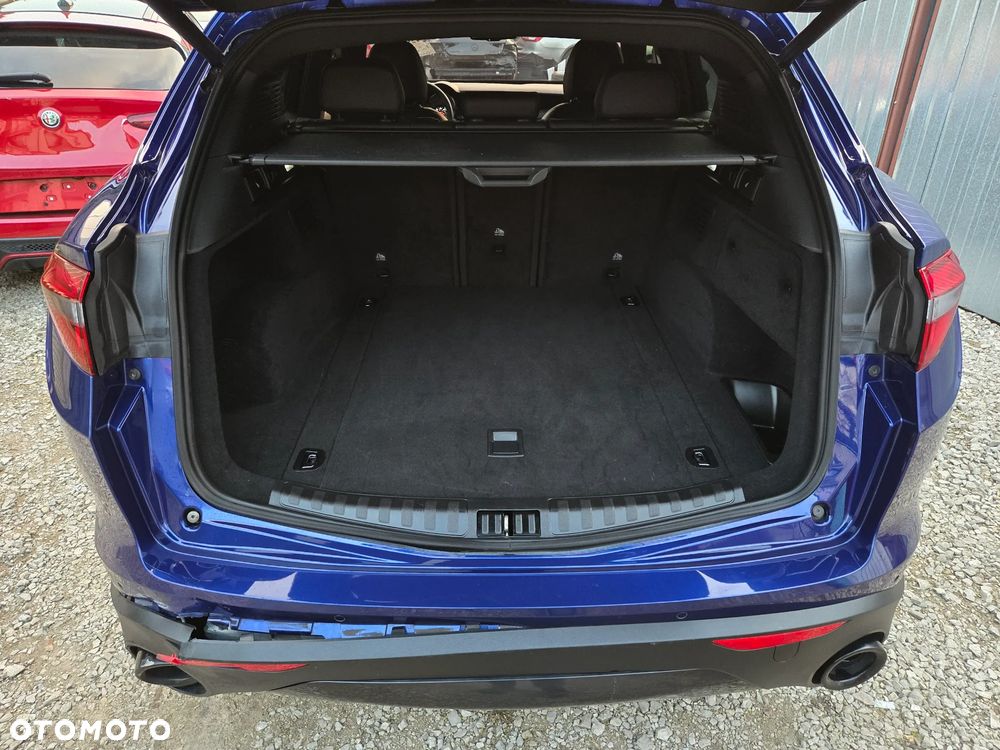 Alfa Romeo Stelvio 2.0 Turbo 16V AT8-Q4 Sprint - 38