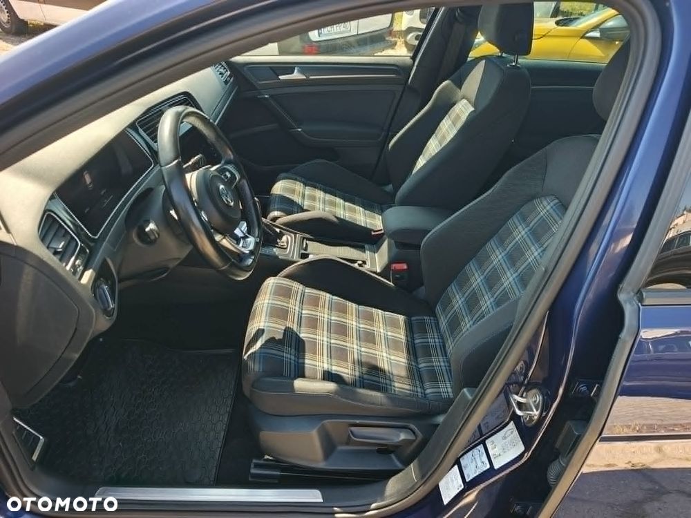 Volkswagen Golf 1.4 TSI Plug-In-Hybrid GTE - 14