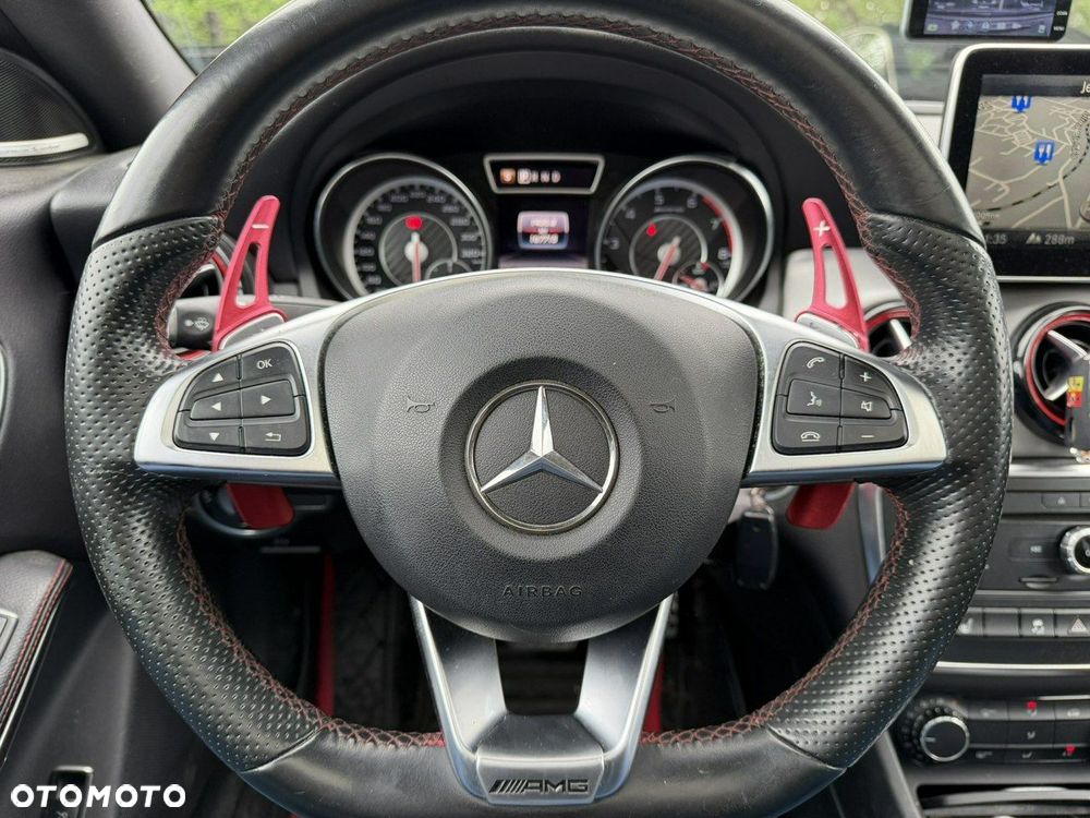 Mercedes-Benz CLA - 16