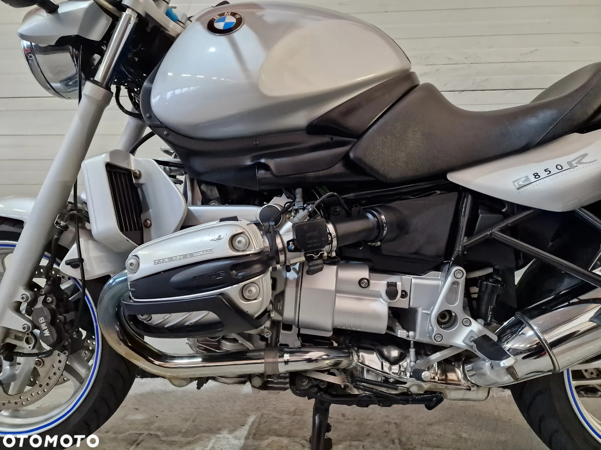 BMW R - 12