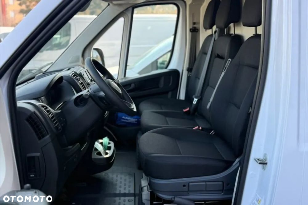 Opel Movano Furgon L2H2 - 13