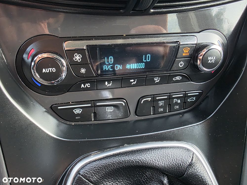 Ford Kuga 2.0 TDCi 2x4 Champions Edition - 20