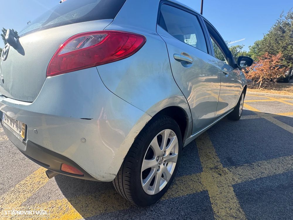 Mazda 2 - 10