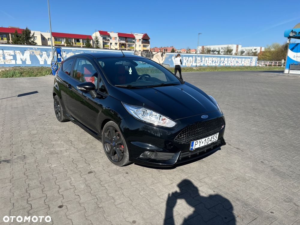Ford Fiesta ST2 - 4