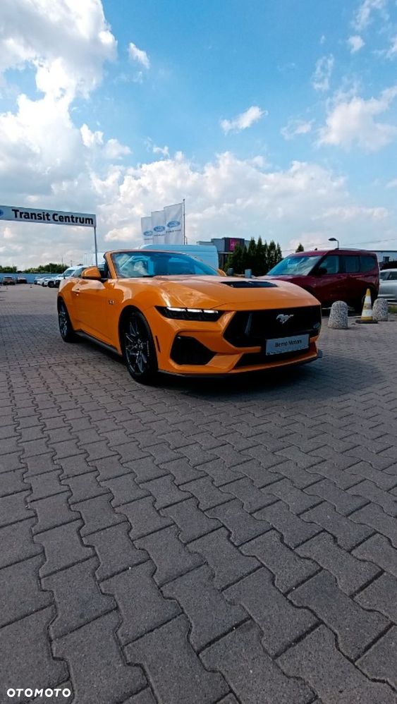 Ford Mustang - 11
