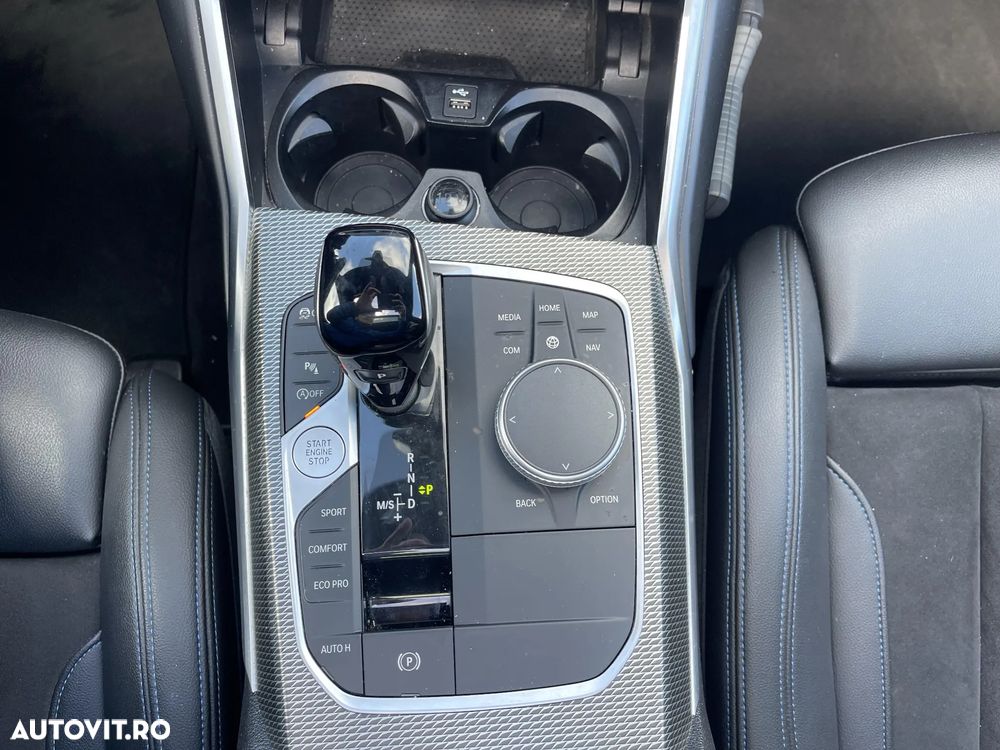 BMW Seria 3 318i Aut. M Sport - 11