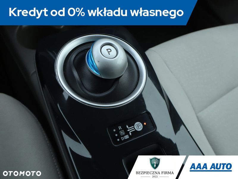 Nissan Leaf - 14