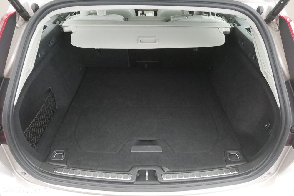 Volvo V60 - 16