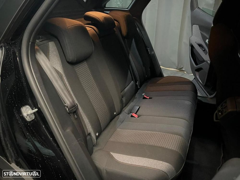 Peugeot 3008 BlueHDi 130 Stop & Start EAT8 Active Pack - 17