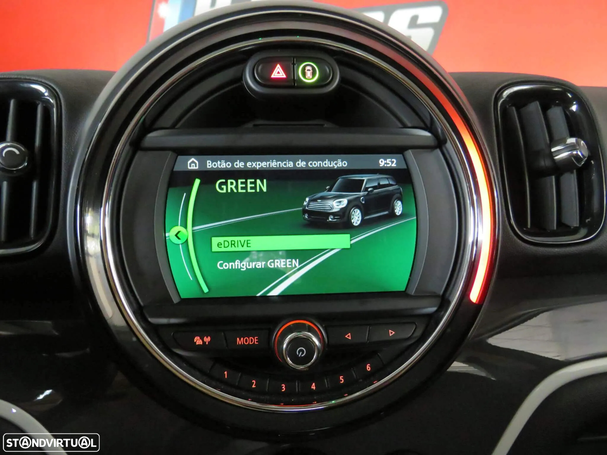 MINI Countryman Cooper SE ALL4 Auto - 33