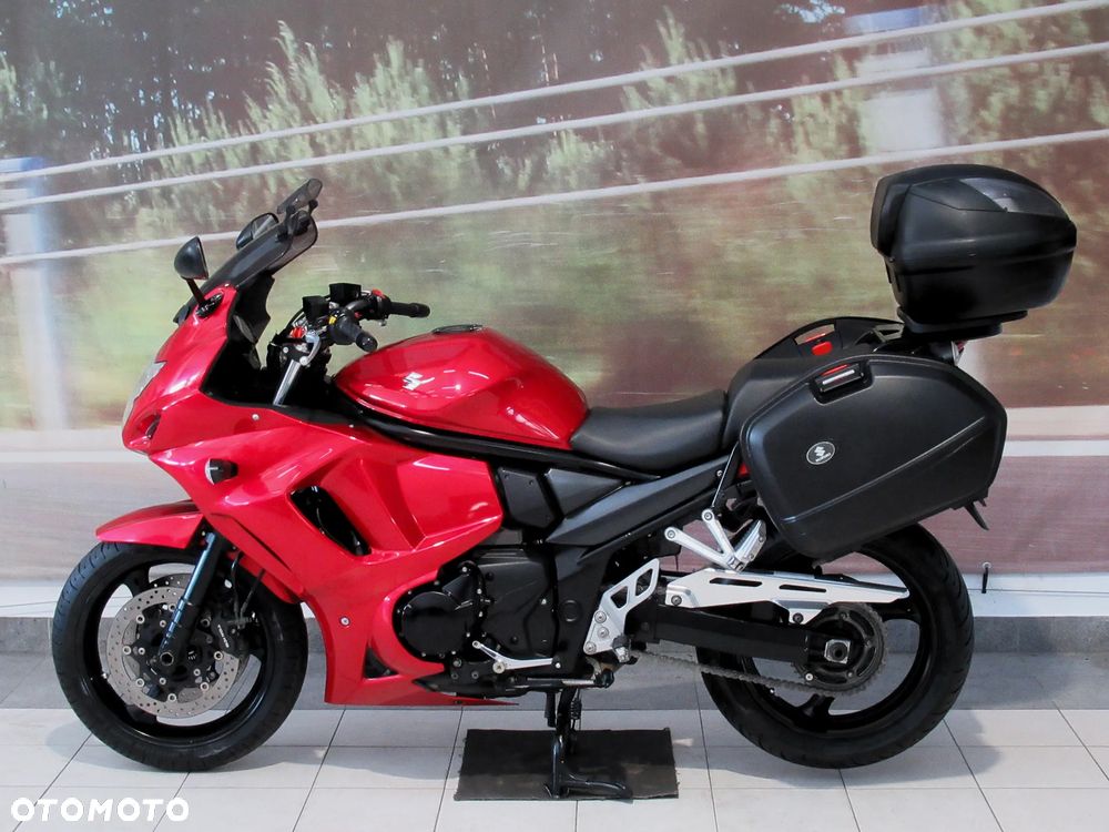 Suzuki GSX - 5