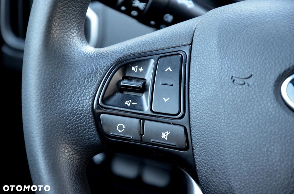 Kia Rio 1.2 Attract - 18