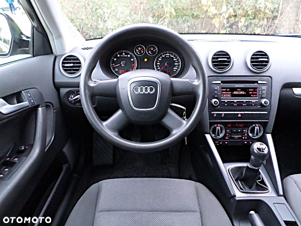 Audi A3 Sportback - 8