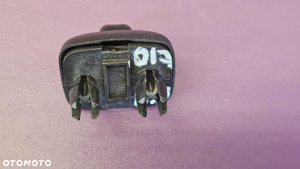 Uchwyt 8E0857562 8E0857563 Daszek Mocowanie Słonecznik Haczyk Podsufitka S-line Czarny AUDI A4 B6 B7 B8 A3 A6 Q3 Q5 1szt - 9