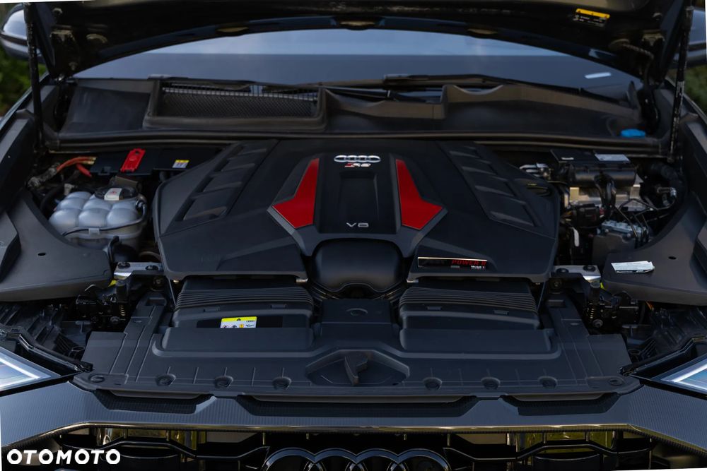 Audi RS Q8 - 21