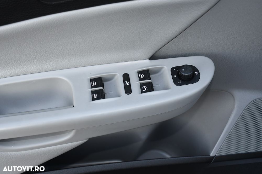 Volkswagen Passat 2.0 TDI DPF DSG Highline - 16