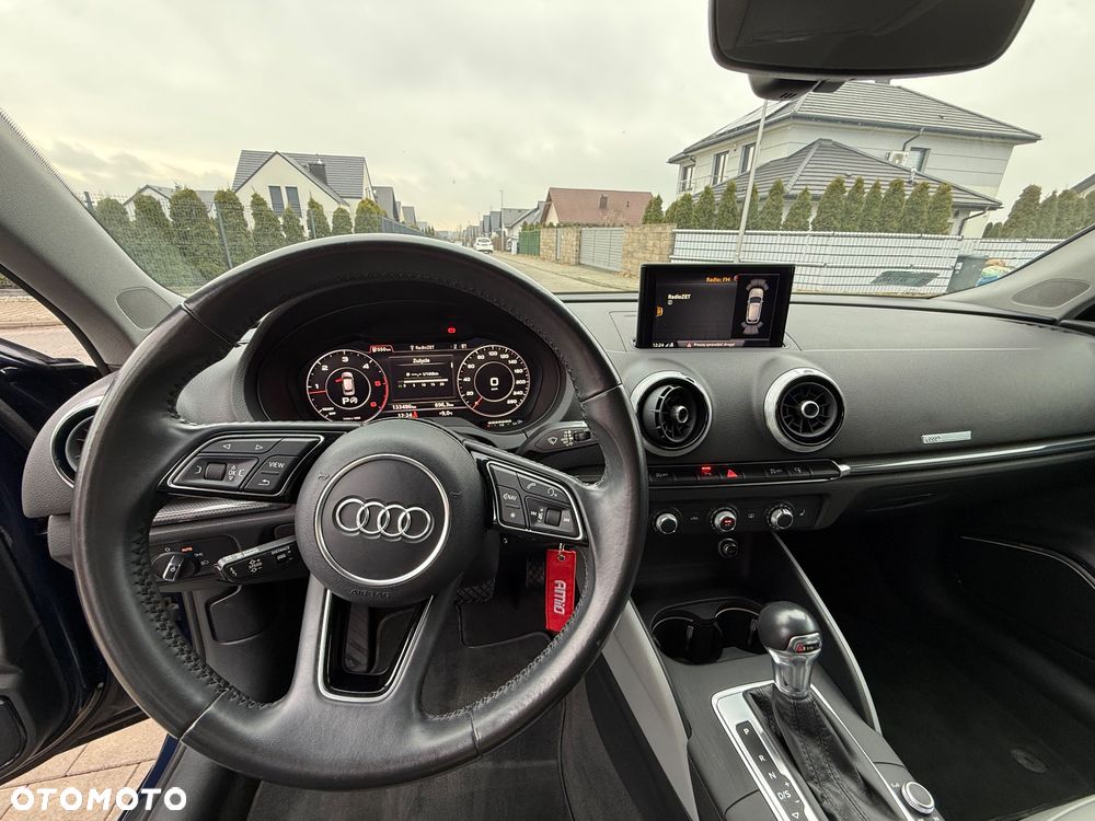 Audi A3 Sportback 2.0 TDI S tronic - 17