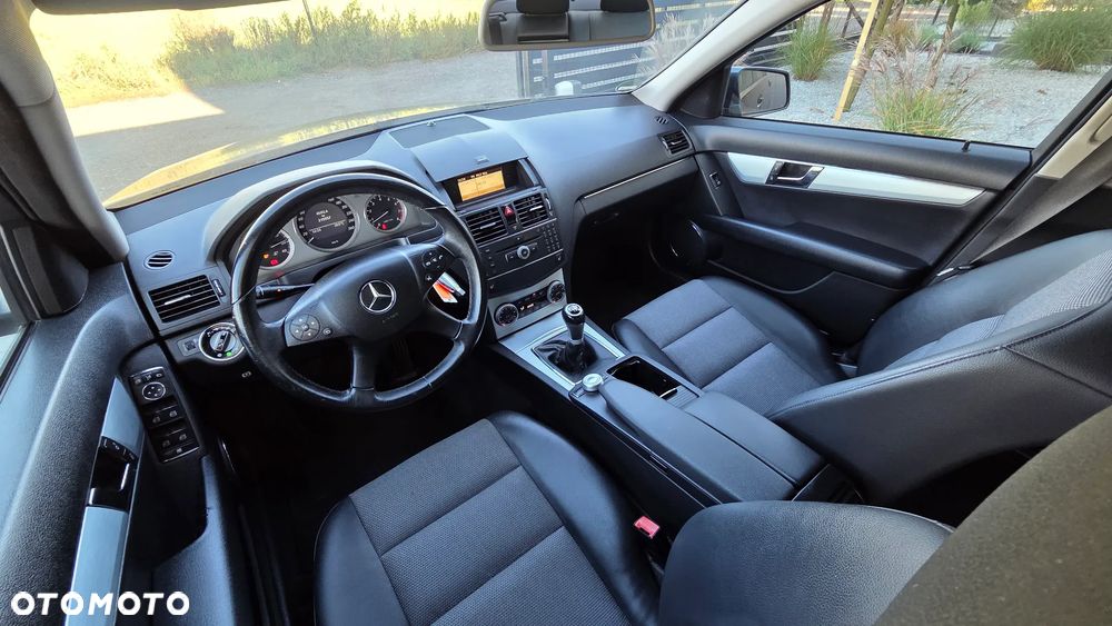 Mercedes-Benz Klasa C - 36
