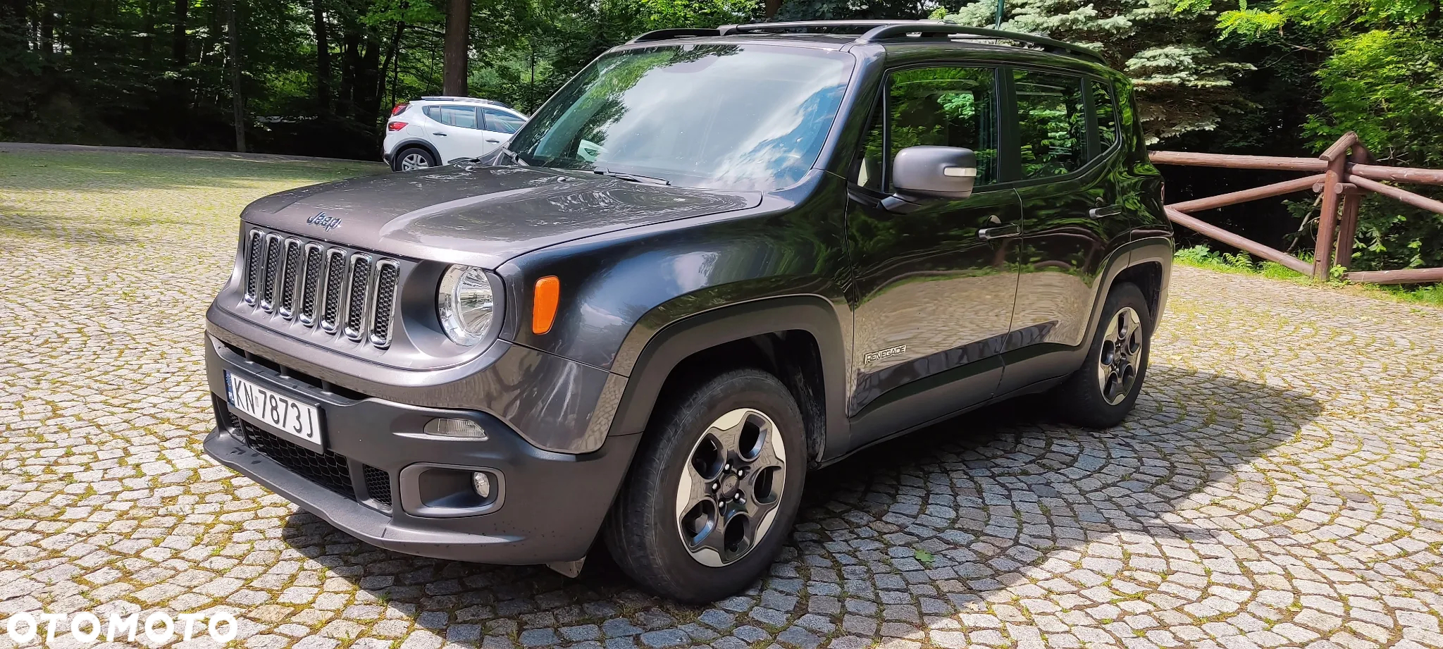 Jeep Renegade 1.6 E-torQ Sport - 3