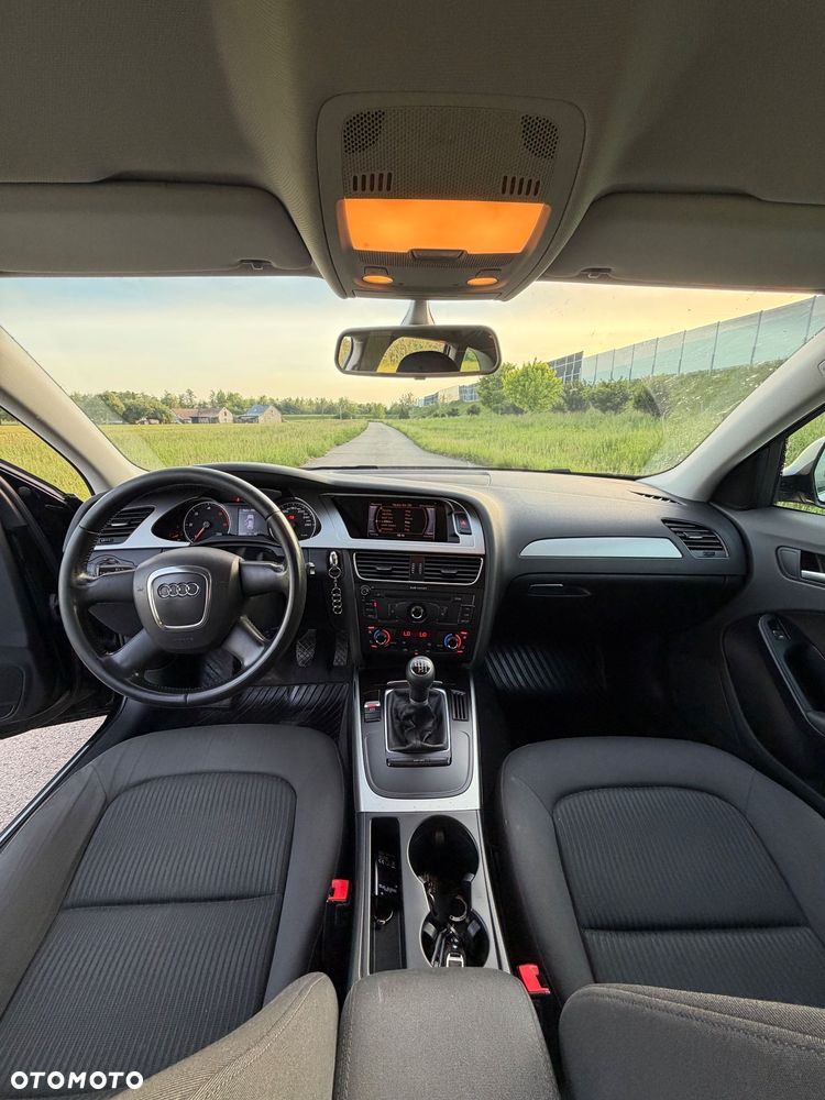Audi A4 Avant 2.0 TDI - 7