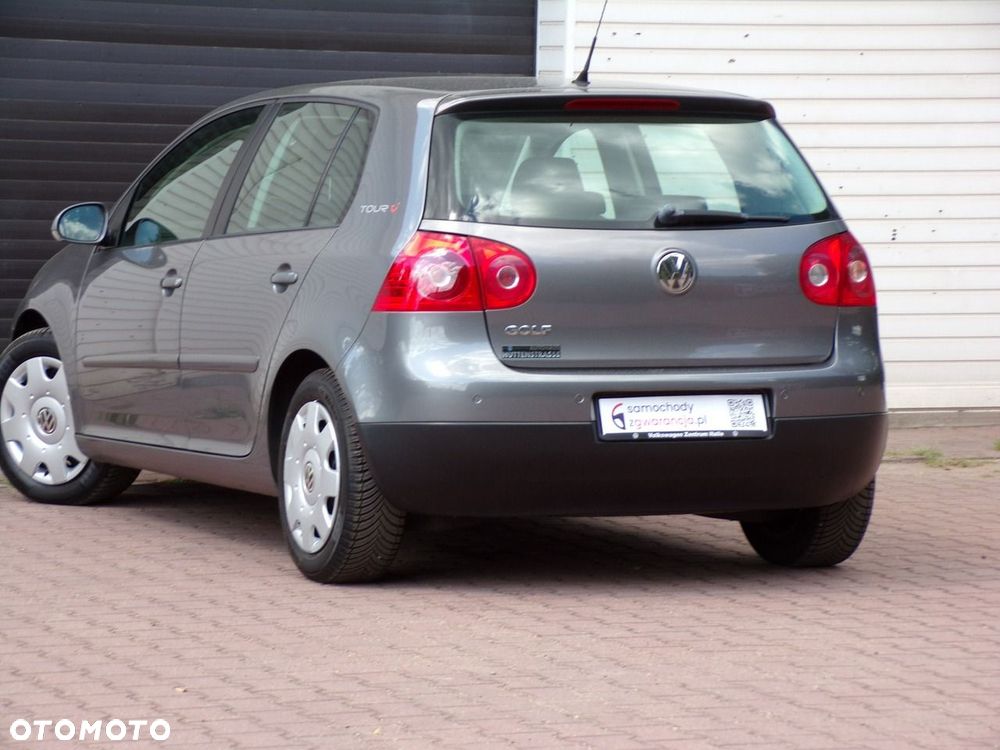 Volkswagen Golf - 15