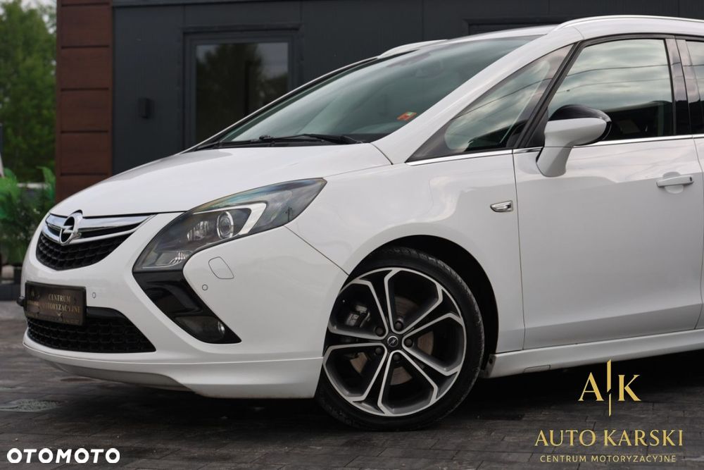 Opel Zafira - 10