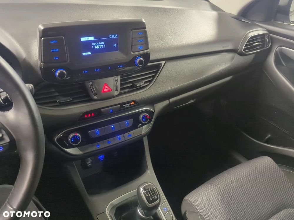 Hyundai i30 1.0 T-GDI Classic + - 12