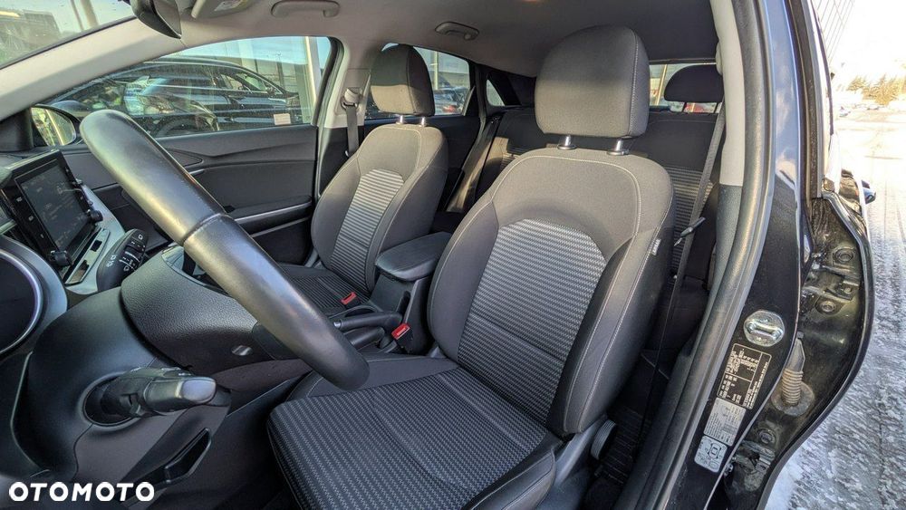 Kia Ceed 1.5 T-GDI M - 13