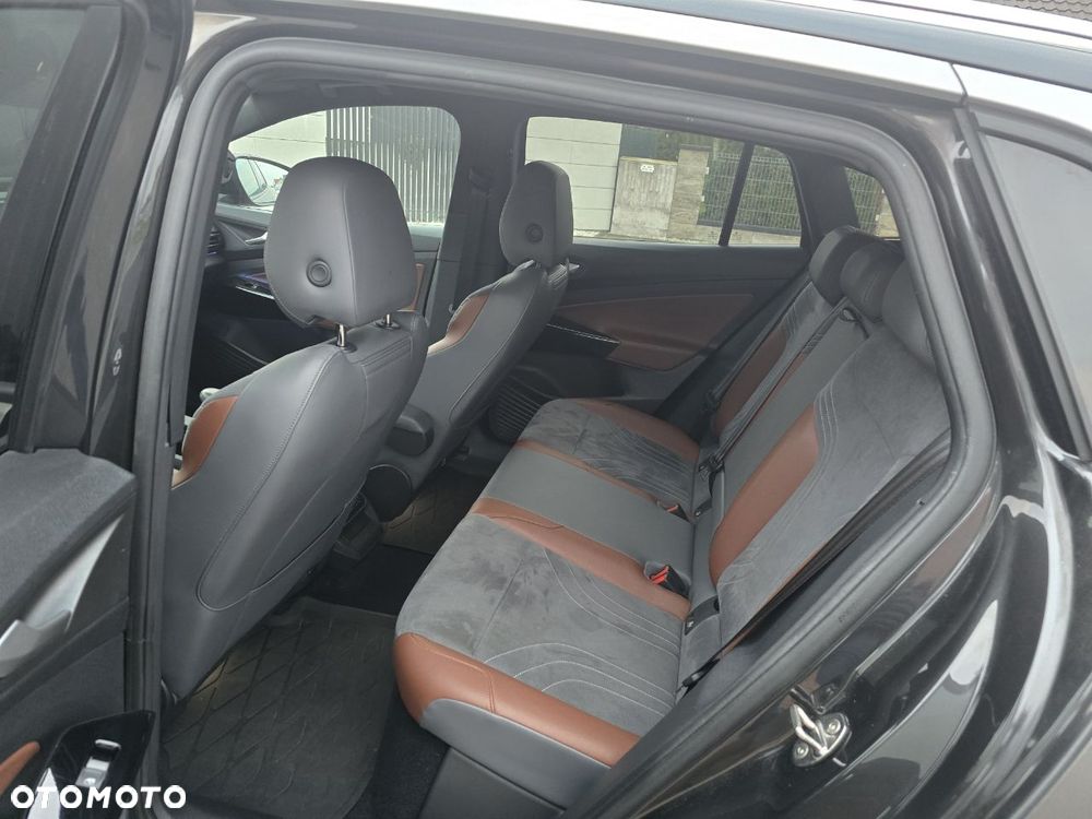 Volkswagen ID.4 - 17