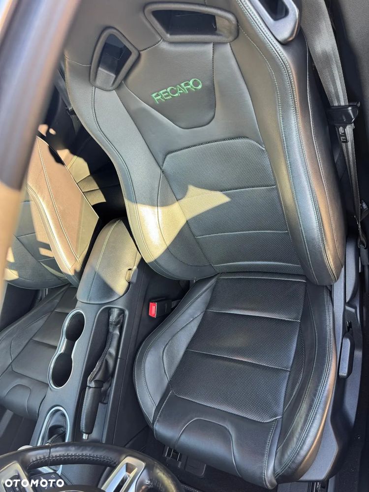 Ford Mustang 5.0 V8 Bullitt - 12