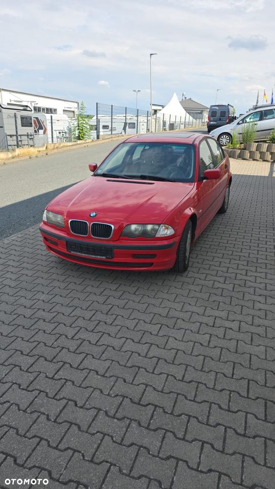 BMW Seria 3 318i - 2