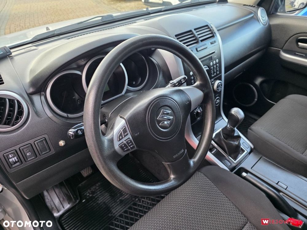 Suzuki Grand Vitara - 15