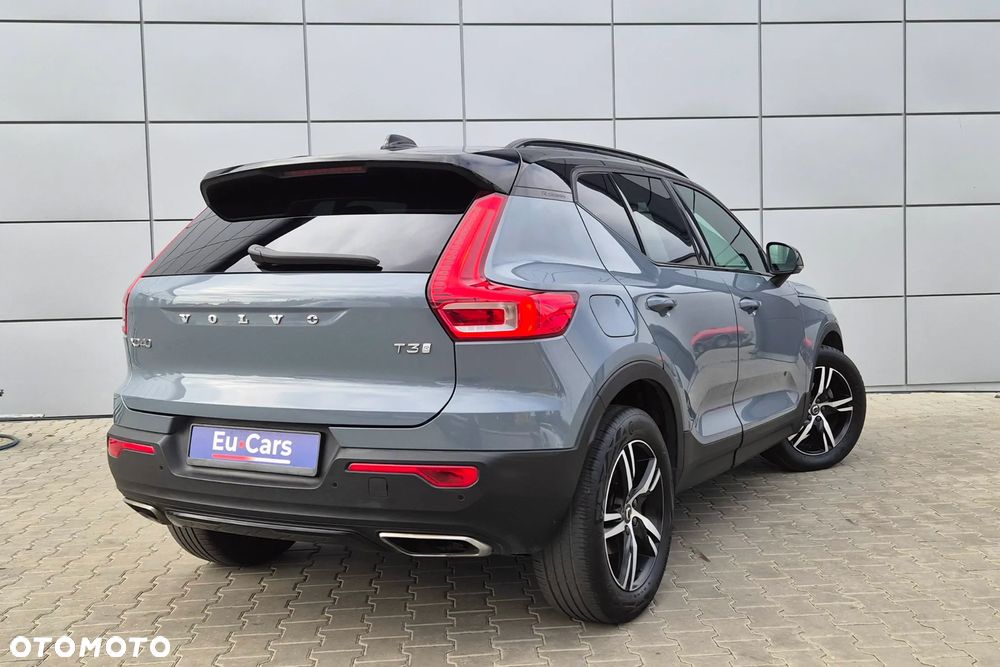 Volvo XC 40 T3 R-Design - 22