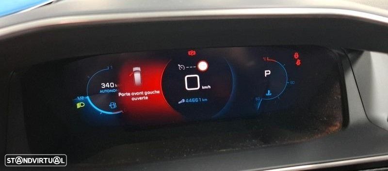 Peugeot 2008 1.2 PureTech Allure Pack EAT8 - 6