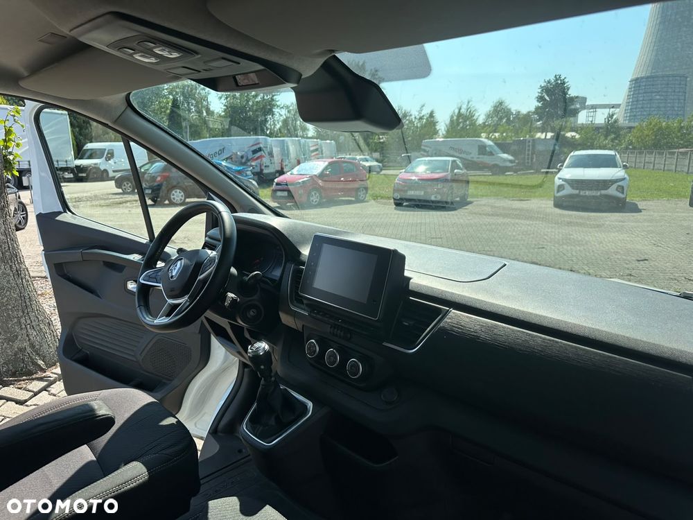 Renault TRAFIC L2H1 - 15